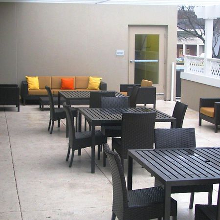 Courtyard By Marriott Alexandria Pentagon South Hotel Exterior photo